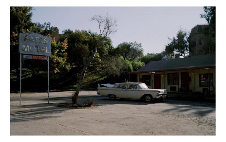 Bates Motel, Universal Studios Los Angeles, CA, 2006 California Kalifornien pastime paradise all american favorites usa america amerika uncommon places common places art kunst photography fotografie photographie fineart photography fineart newtopographics beyond places vanishing places contemporary art americanprospects american views picturing america urban stills approaching nowhere cityscape roadside america american surfaces places münster muenster christian gieraths thomas ruff düsseldorf Fotoschule interieur downtown artwork Galerie gallery