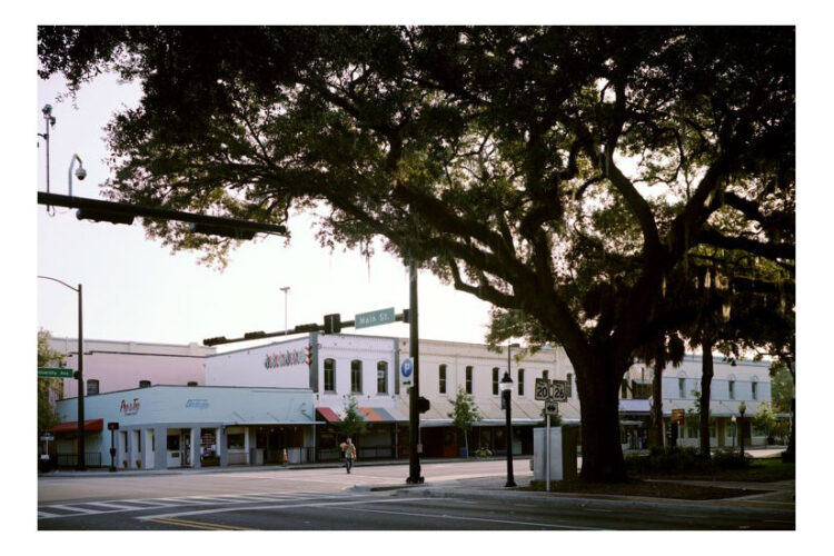 University Avenue, Gainesville, FL 2016 pastime paradise all american favorites usa america amerika uncommon places common places art kunst photography fotografie photographie fineart photography fineart newtopographics beyond places vanishing places contemporary art americanprospects american views picturing america urban stills approaching nowhere cityscape roadside america american surfaces places münster muenster christian gieraths thomas ruff düsseldorf Fotoschule interieur downtown artwork Galerie gallery