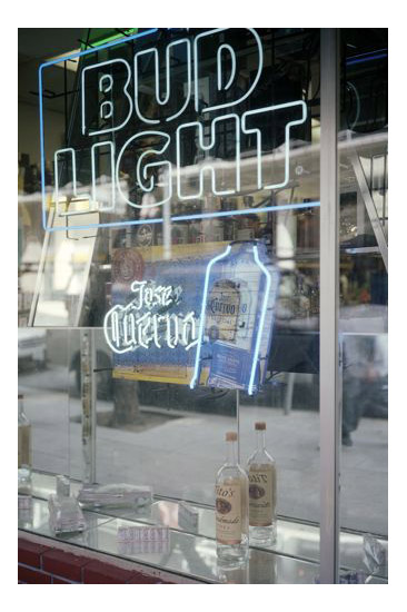 Bud Light, O' Farell Street, San Francisco, CA 2019 pastime paradise all american favorites usa america amerika uncommon places common places art kunst photography fotografie photographie fineart photography fineart newtopographics beyond places vanishing places contemporary art americanprospects american views picturing america urban stills approaching nowhere cityscape roadside america american surfaces places münster muenster christian gieraths thomas ruff düsseldorf Fotoschule interieur downtown artwork Galerie gallery