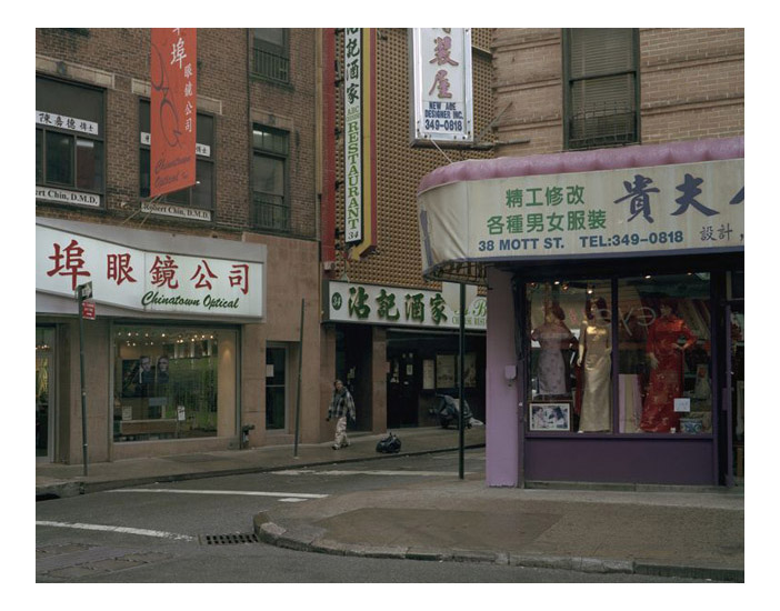 Mott Street, Chinatown, New York 2011 pastime paradise all american favorites usa america amerika uncommon places common places art kunst photography fotografie photographie fineart photography fineart newtopographics beyond places vanishing places contemporary art americanprospects american views picturing america urban stills approaching nowhere cityscape roadside america american surfaces places münster muenster christian gieraths thomas ruff düsseldorf Fotoschule interieur downtown artwork Galerie gallery