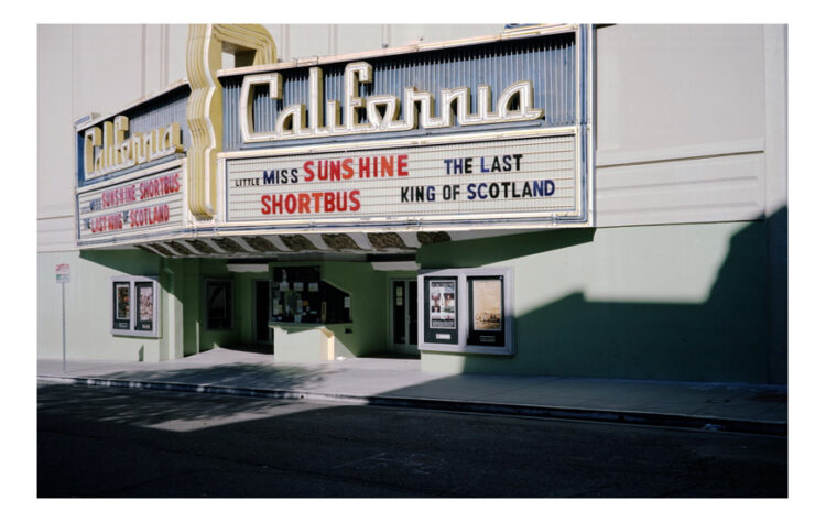 California Theatre Kittredge Street, Berkeley, CA, 2006 California Kalifornien pastime paradise all american favorites usa america amerika uncommon places common places art kunst photography fotografie photographie fineart photography fineart newtopographics beyond places vanishing places contemporary art americanprospects american views picturing america urban stills approaching nowhere cityscape roadside america american surfaces places münster muenster christian gieraths thomas ruff düsseldorf Fotoschule interieur downtown artwork Galerie gallery